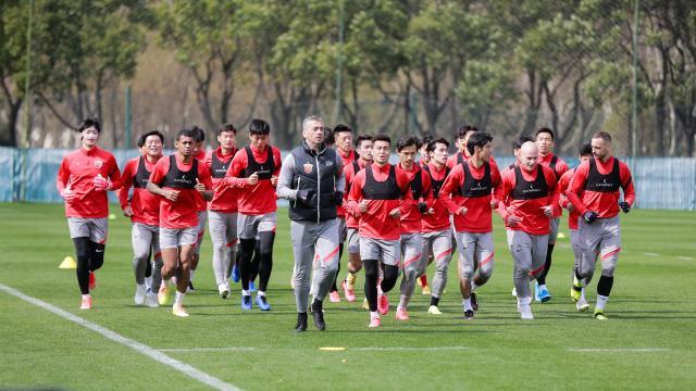 1614129875051049794.jpg 上海海港21022401.jpg